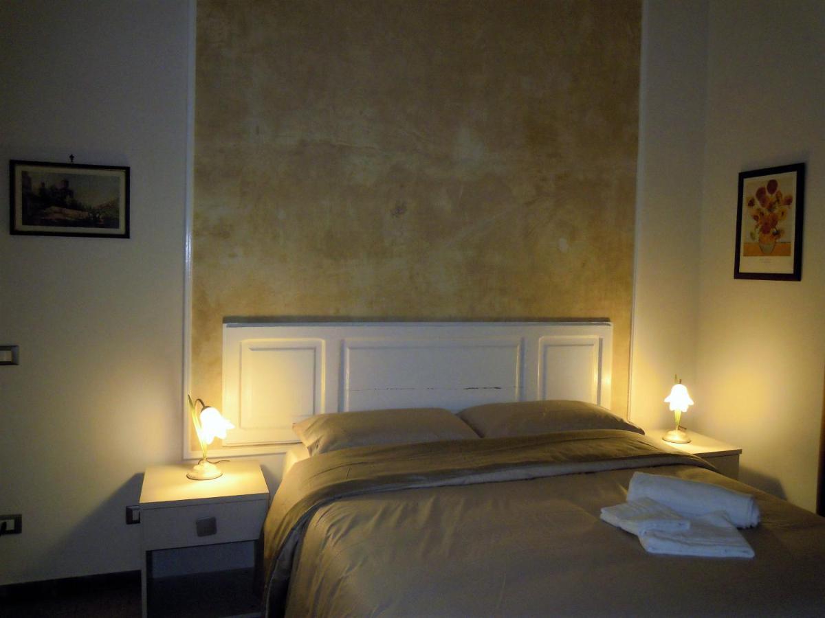 Primo Posto Bed & Breakfast ซาแลร์โน ภายนอก รูปภาพ