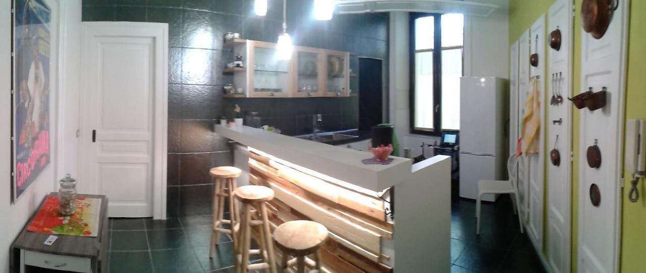 Primo Posto Bed & Breakfast ซาแลร์โน ภายนอก รูปภาพ