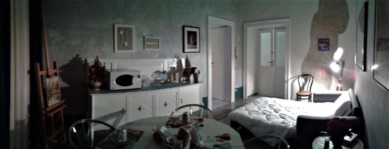 Primo Posto Bed & Breakfast ซาแลร์โน ภายนอก รูปภาพ