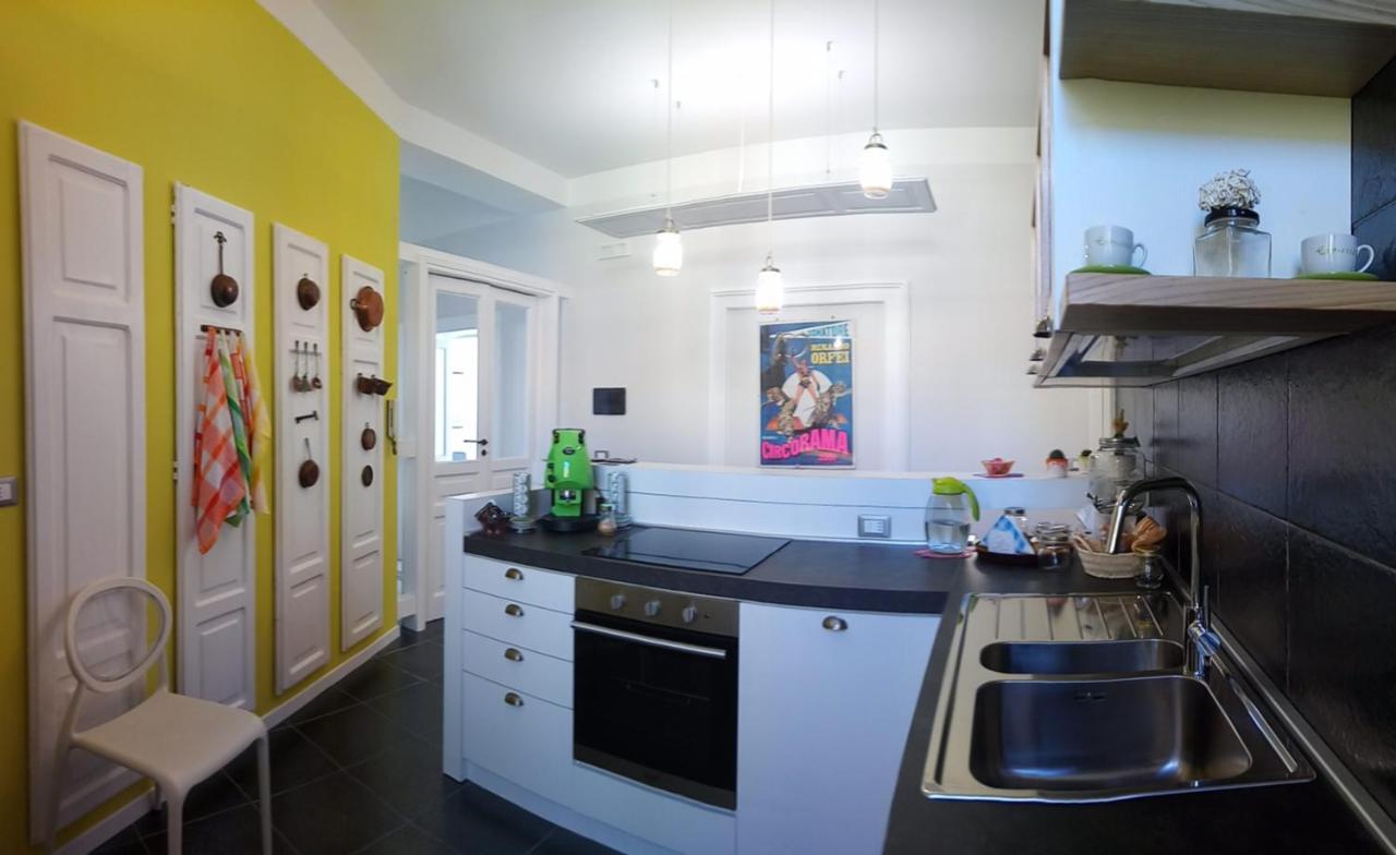 Primo Posto Bed & Breakfast ซาแลร์โน ภายนอก รูปภาพ